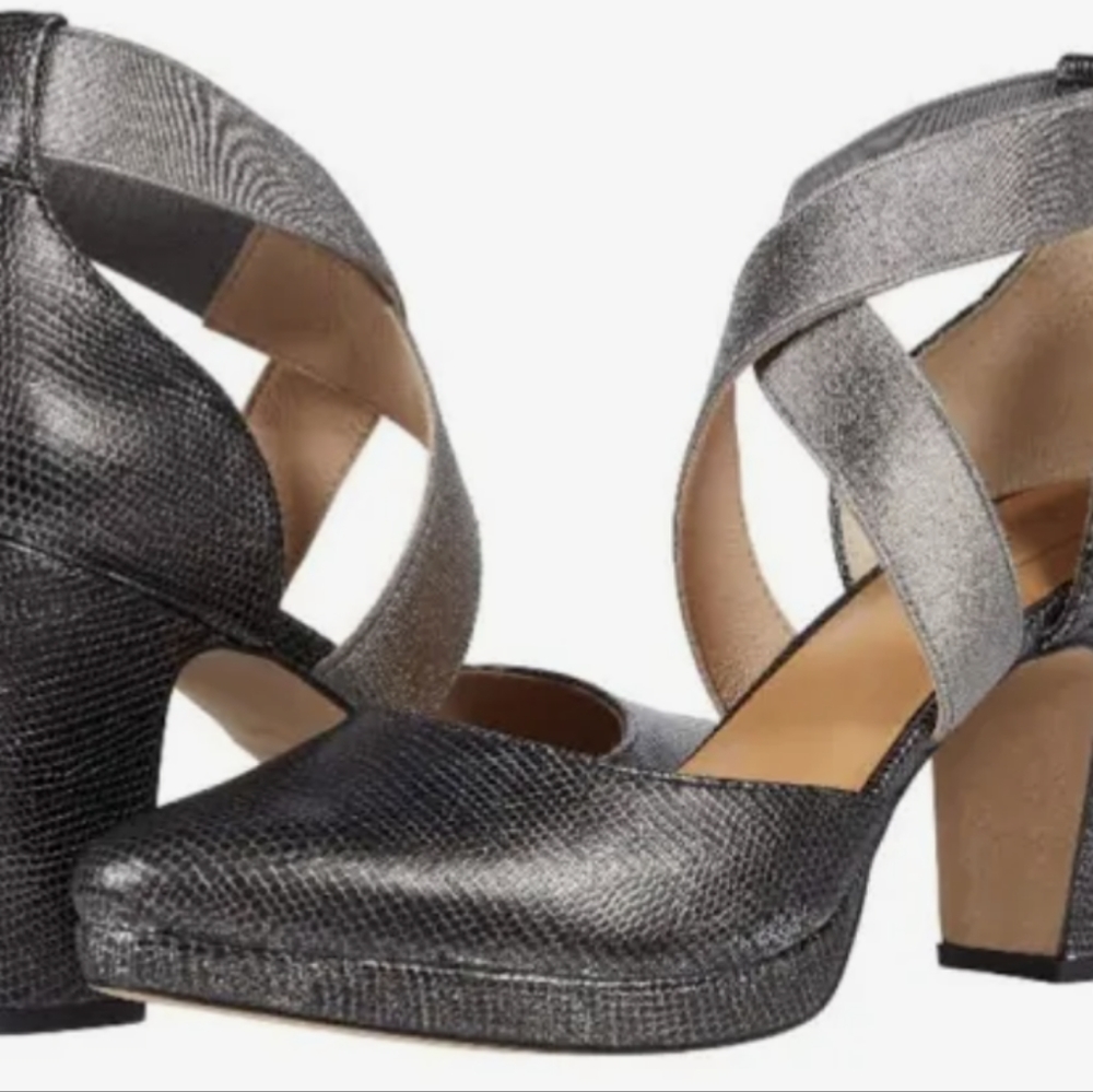 Silver, shimmer, snake-type pattern pumps